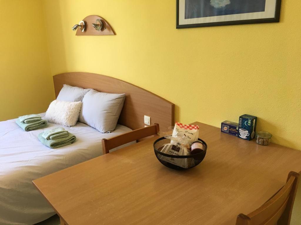 Studio très bien situé, belle vue, parking privé Bagnères-de-Bigorre Esterno foto